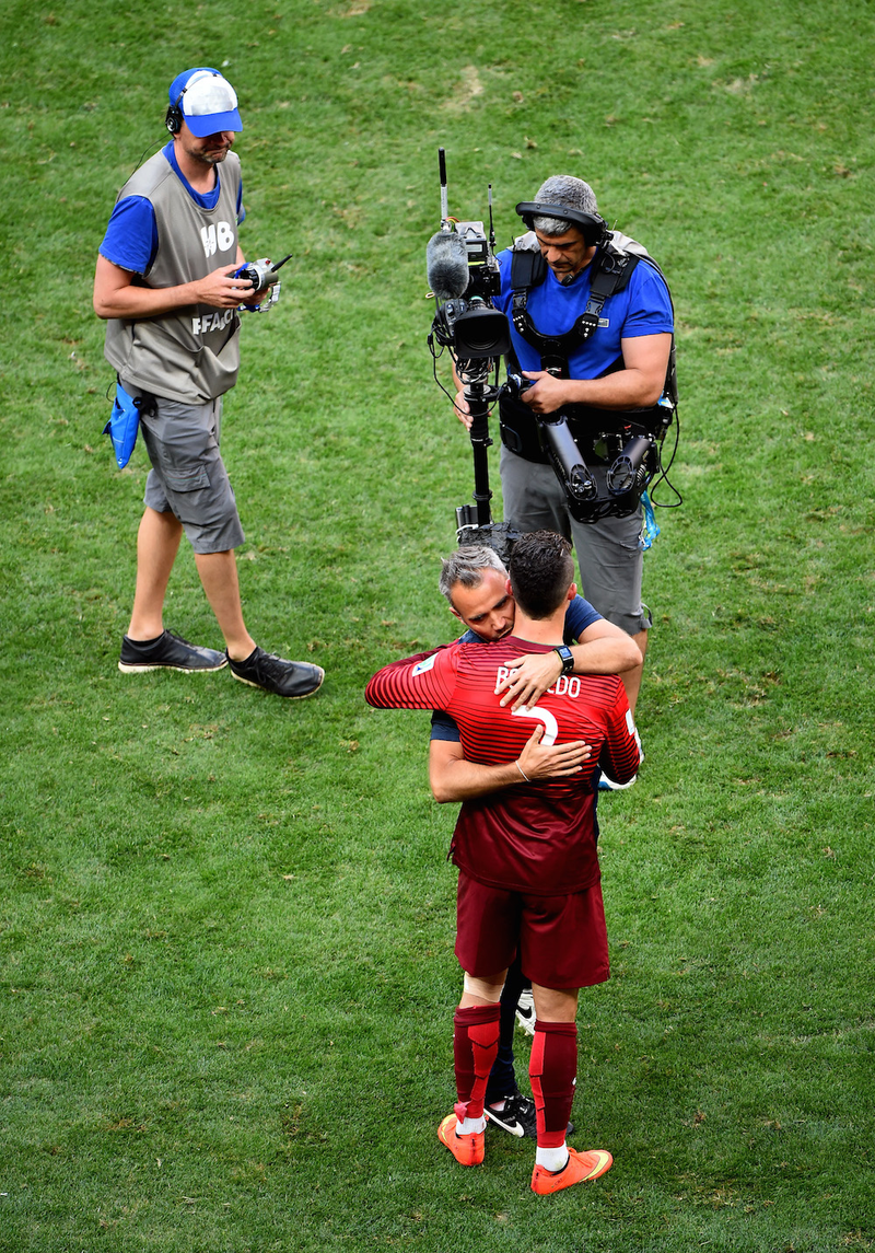 Illustration for article titled Sweaty and Sweet: The World Cup's Most Tender Man-Hugs